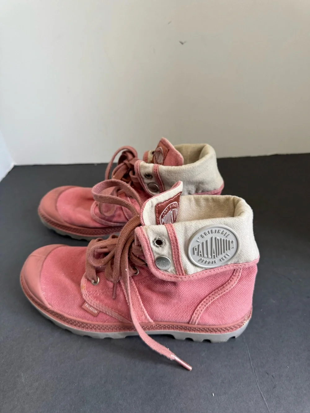 NWOT Palladium Distressed Baggy boots